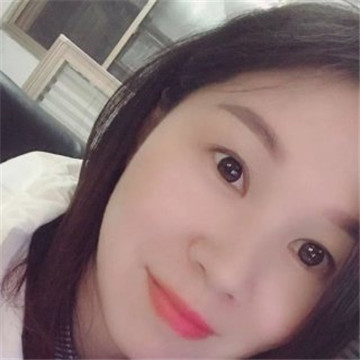 爱吃花蜜的熊二