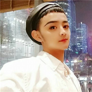 喜欢舔丝袜高跟鞋