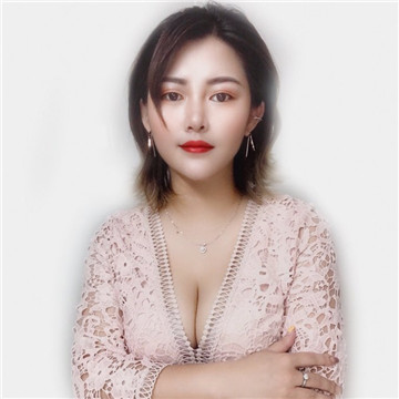 隔着蕾丝吻你的唇