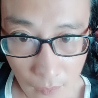 身如柳絮，随风飘