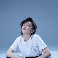 他心无我挚爱她