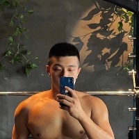 穿上婚纱踏进葬礼