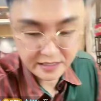 习惯你满足的眼神