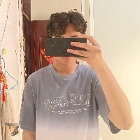 连拥抱都是奢侈