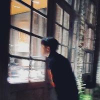 青春花在了賣萌上