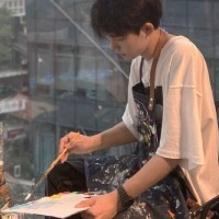 镜子里的双面人